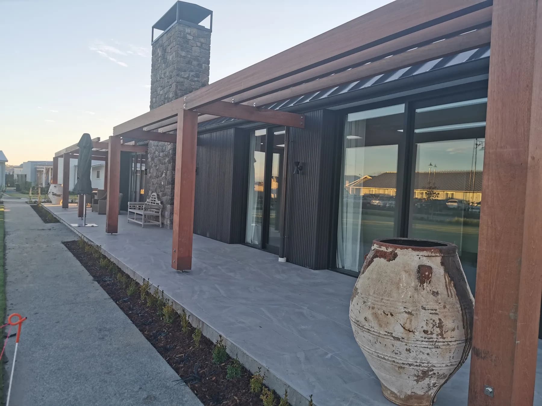Exterior paving and floor tiling — Canterbury