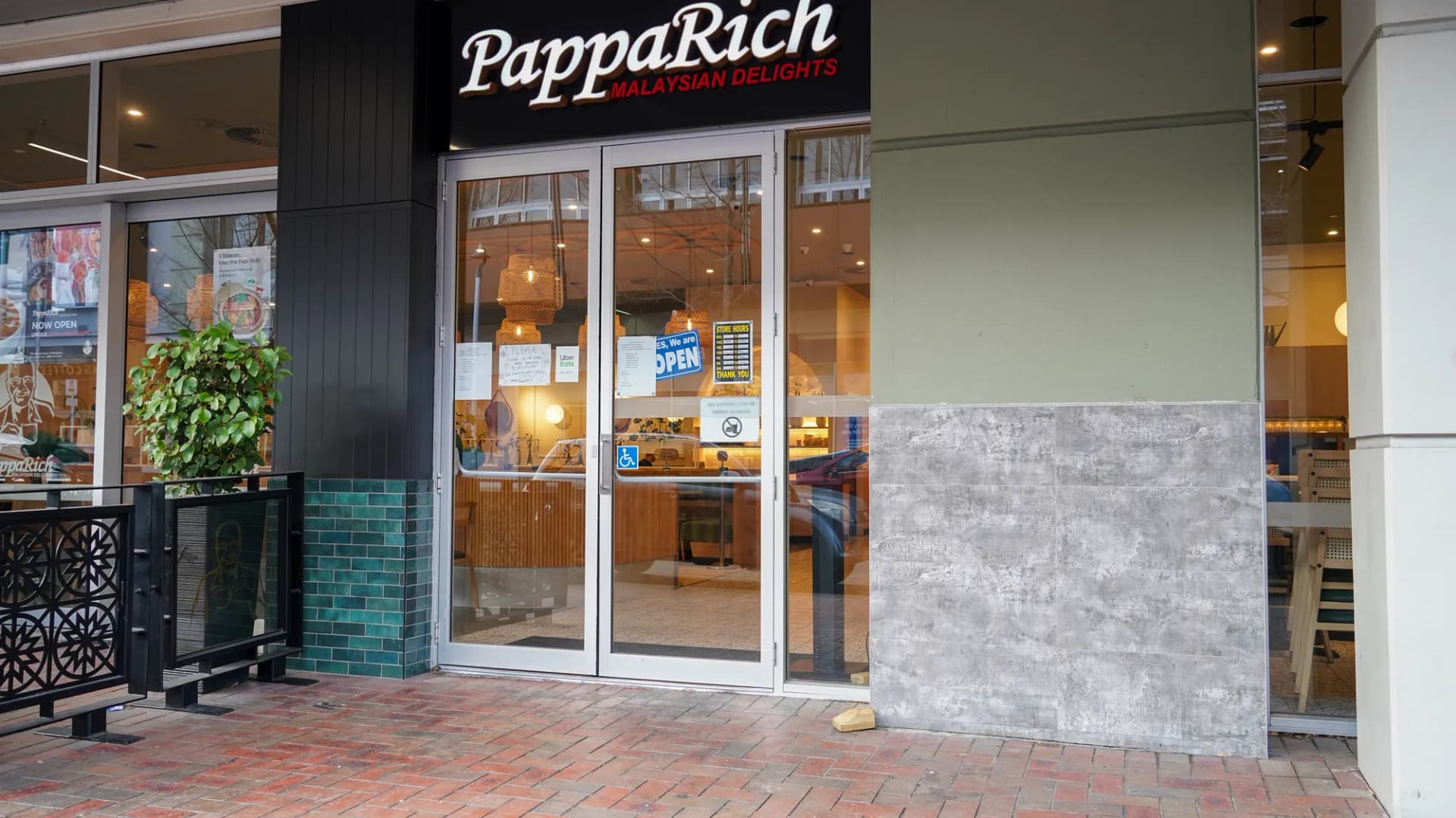 PappaRich Riccarton exterior tiling